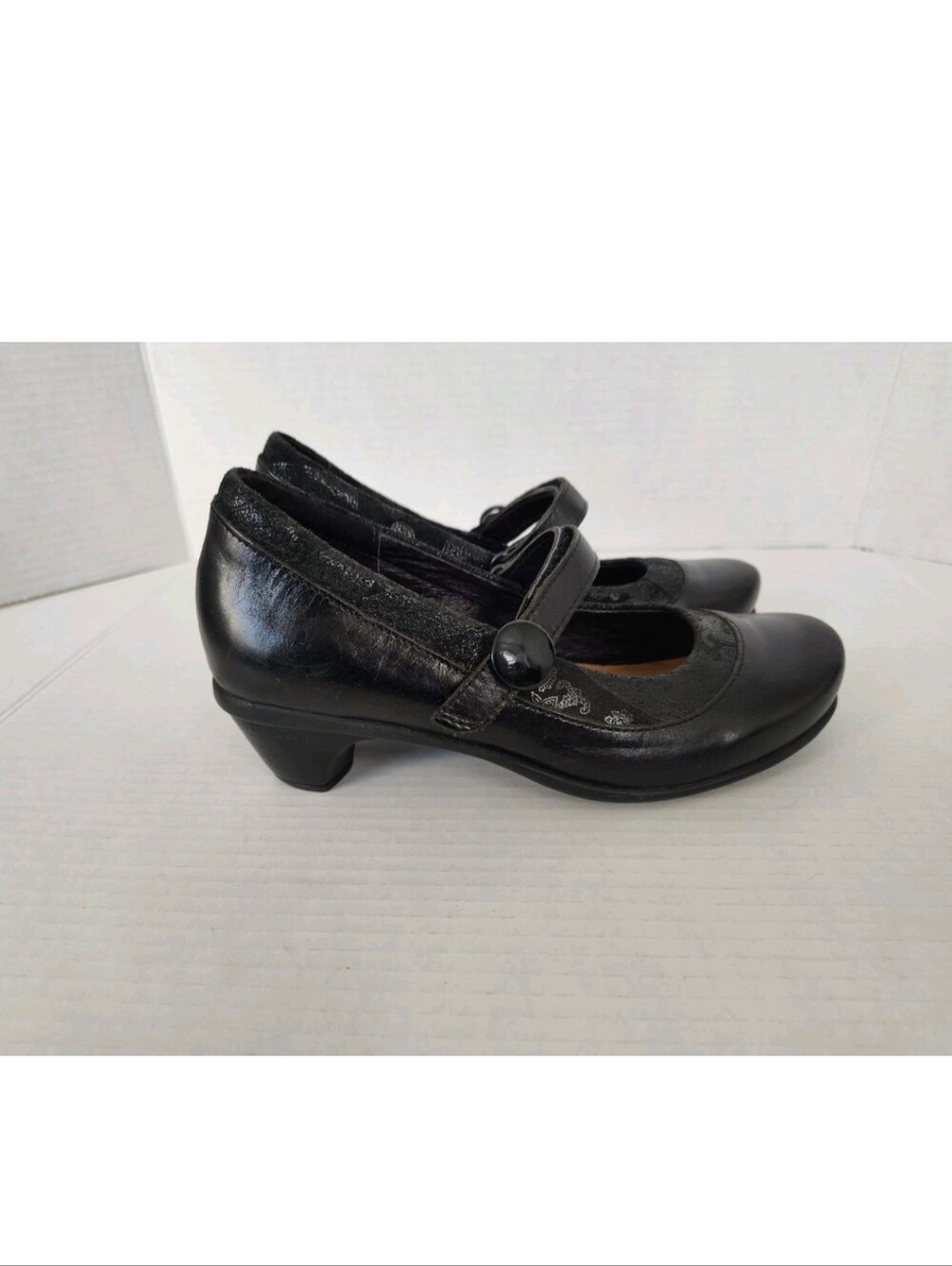 Naot Black Leather Maryjane Shoes Women's Size 37 US 6